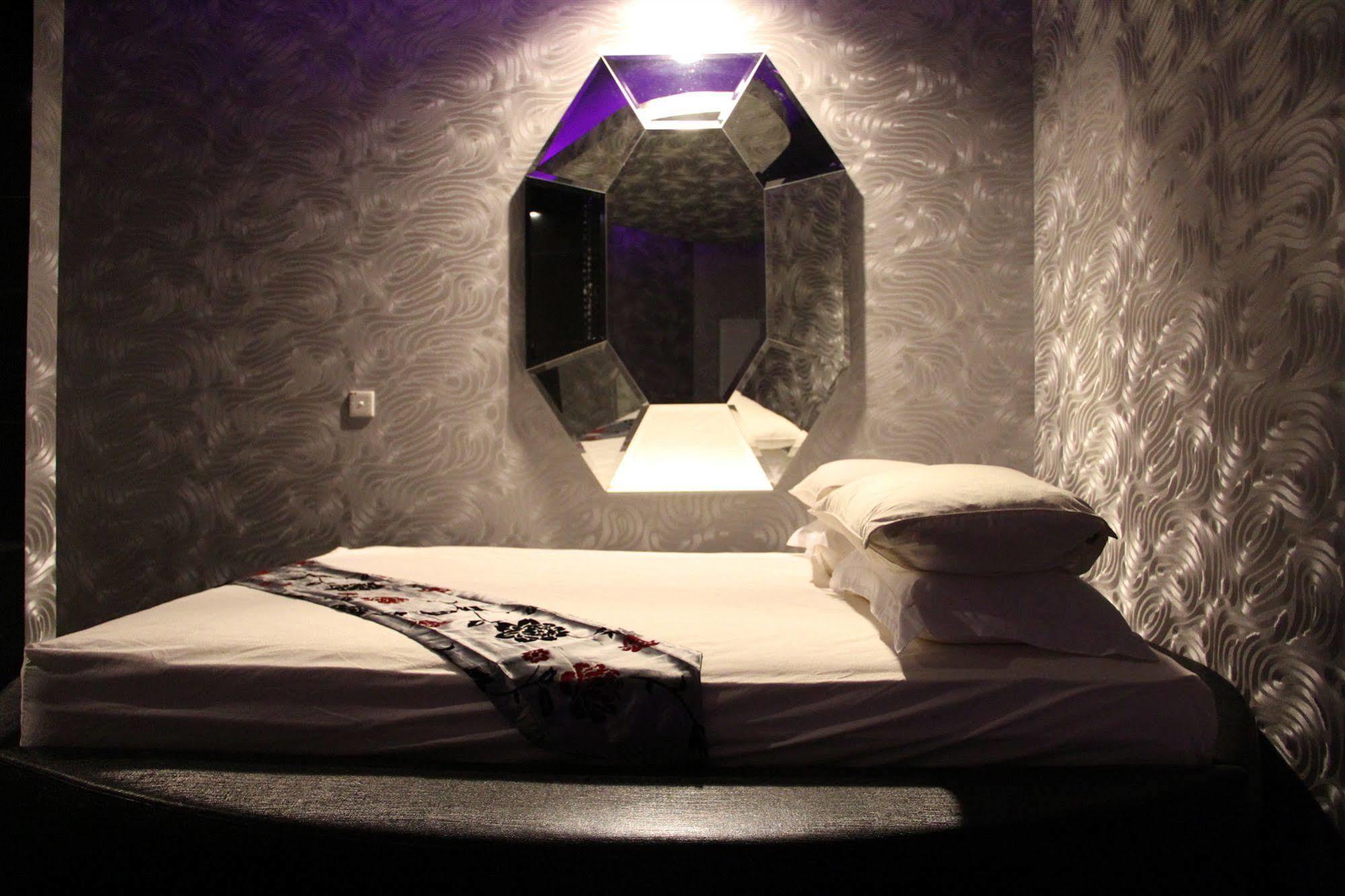 Love Inn Boutique Hotel Kuala Lumpur Ngoại thất bức ảnh